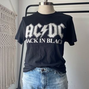 ACDC black short sleeve graphic tee
